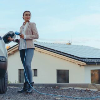 Est-ce que l'installation d'une borne de recharge nécessite des autorisations spéciales à Montpellier