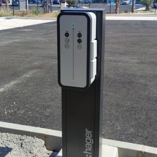 Borne de recharge en extérieur